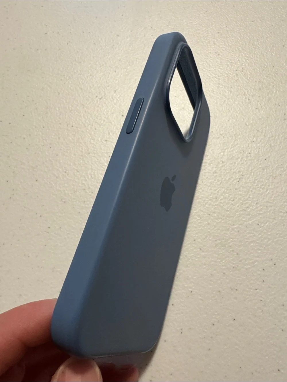Apple iPhone 15 Pro Silicone Case with Magsafe